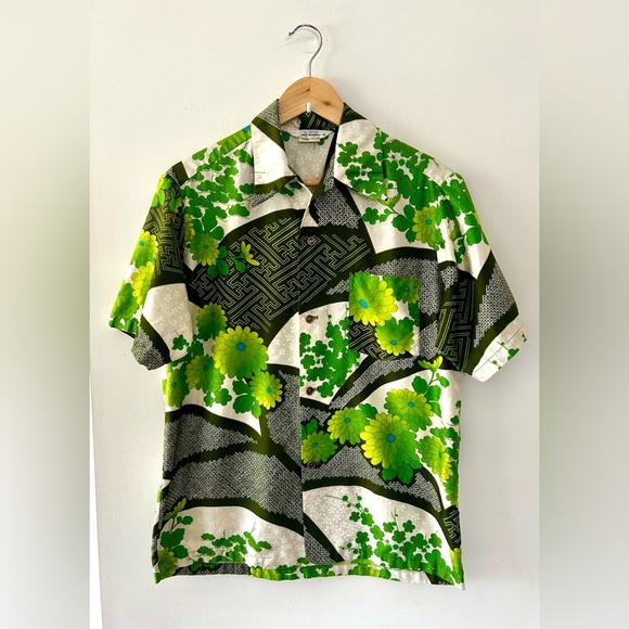 VINTAGE 1960s–70s Green Floral Hawaiian Shirt – 100% Cotton – Size Small - Picture 2 of 5
